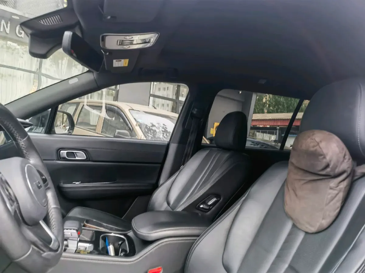 2020 Li ONE Range Extended 131HP REEV 40.5KWH,autocango,china used car exporter,china ev exporter,chinese used car exporter,chinese used ev exporter