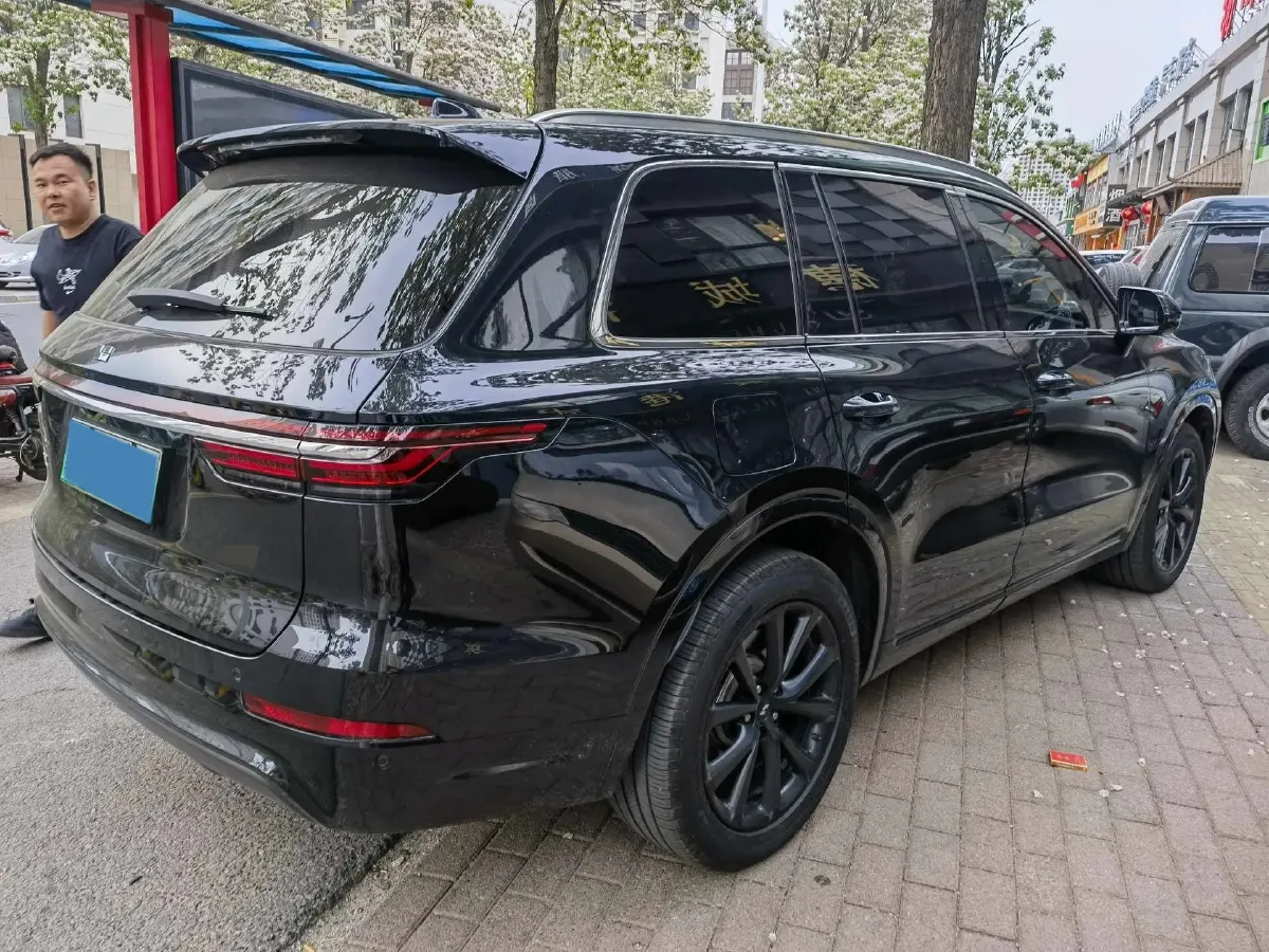 2020 Li ONE Range Extended 131HP REEV 40.5KWH,autocango,china used car exporter,china ev exporter,chinese used car exporter,chinese used ev exporter