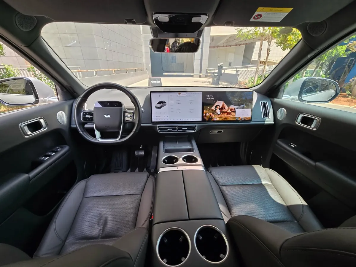 2023 Li L8 Range Extended 154HP REEV 40.9KWH,autocango,china used car exporter,china ev exporter,chinese used car exporter,chinese used ev exporter