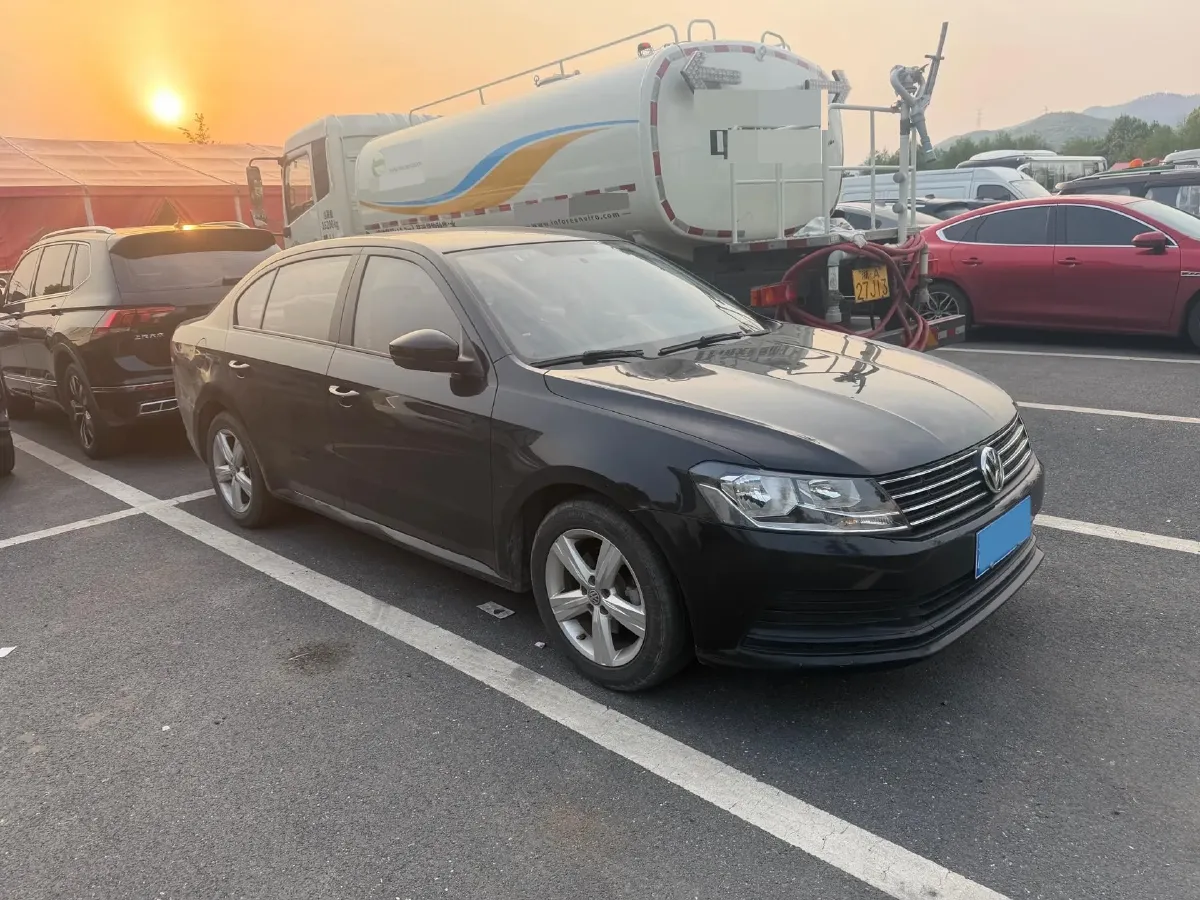 2017 Volkswagen Lavida 1.6L 110HP L4 6AT,autocango,china used car exporter,china ev exporter,chinese used car exporter,chinese used ev exporter