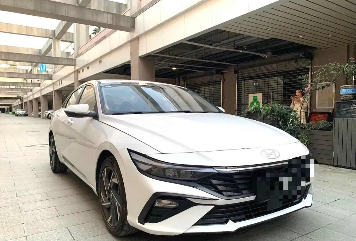 2023 Hyundai Elantra 1.5L 115HP L4 CVT,autocango,china used car exporter,china ev exporter,chinese used car exporter,chinese used ev exporter