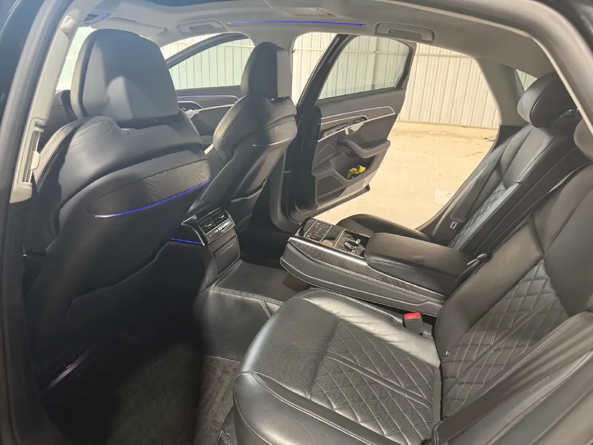 2021 Audi A8 3.0T 286HP V6 8AT,autocango,china used car exporter,china ev exporter,chinese used car exporter,chinese used ev exporter