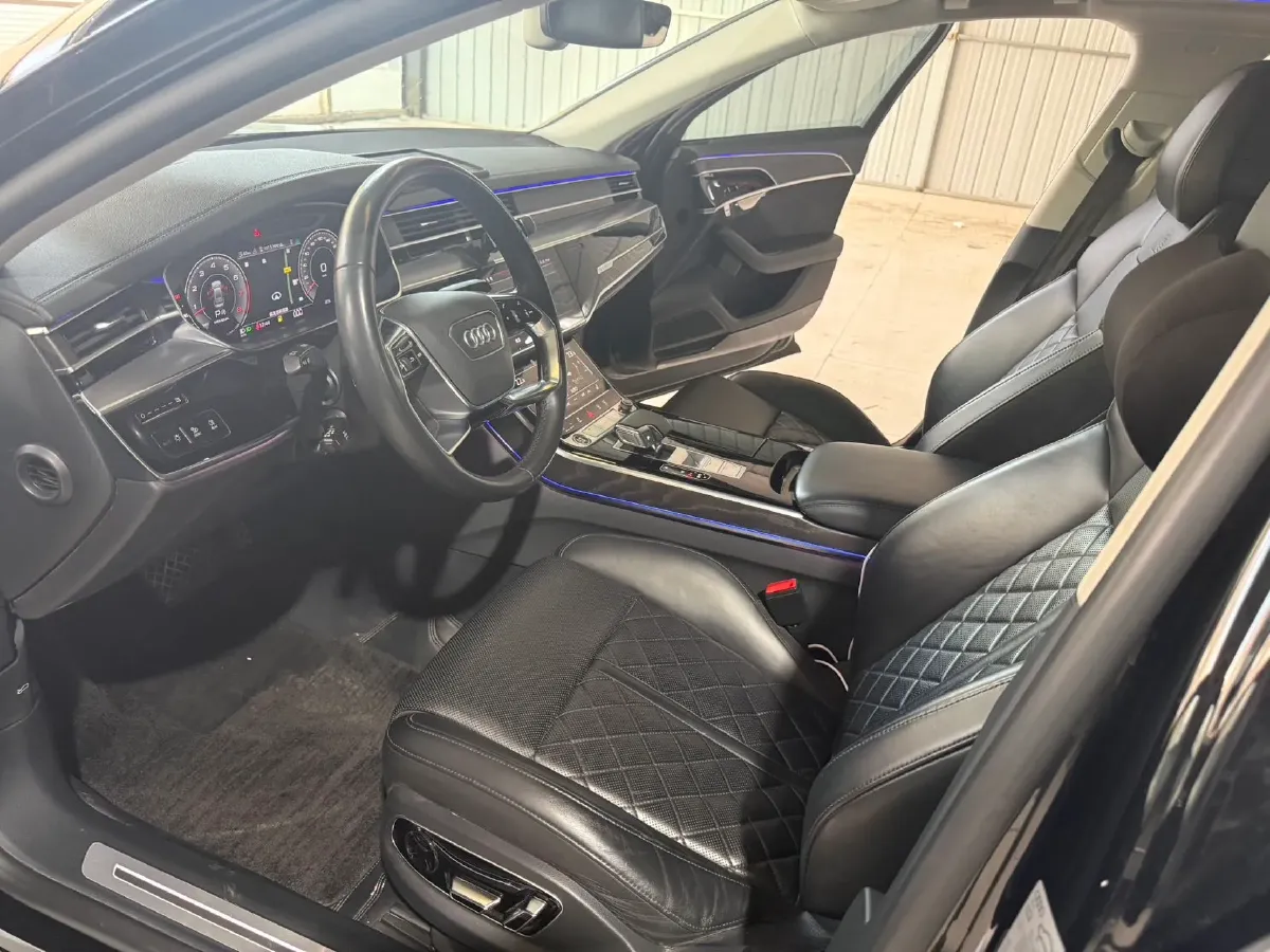 2021 Audi A8 3.0T 286HP V6 8AT,autocango,china used car exporter,china ev exporter,chinese used car exporter,chinese used ev exporter