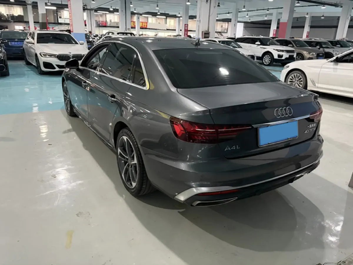 2020 Audi A4L 2.0T 150HP L4 7DCT,autocango,china used car exporter,china ev exporter,chinese used car exporter,chinese used ev exporter