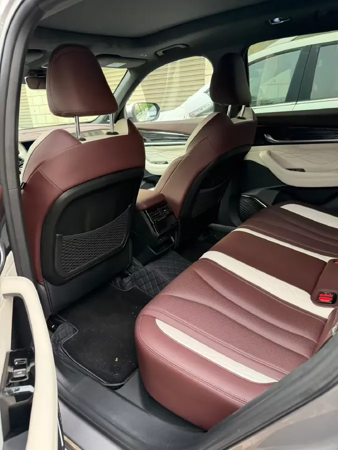 2021 Geely Monjaro 2.0T 238HP L4 8AT,autocango,china used car exporter,china ev exporter,chinese used car exporter,chinese used ev exporter