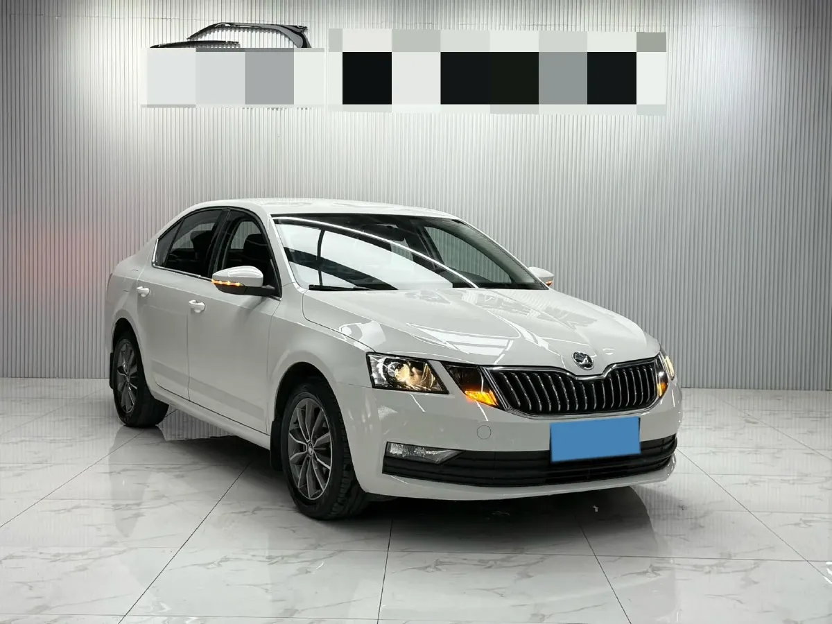 2021 Skoda Octavia 1.5L 113HP L4 6AT,autocango,china used car exporter,china ev exporter,chinese used car exporter,chinese used ev exporter
