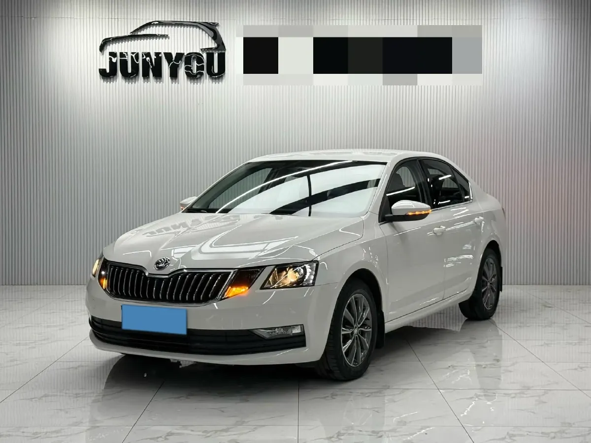 2021 Skoda Octavia 1.5L 113HP L4 6AT,autocango,china used car exporter,china ev exporter,chinese used car exporter,chinese used ev exporter