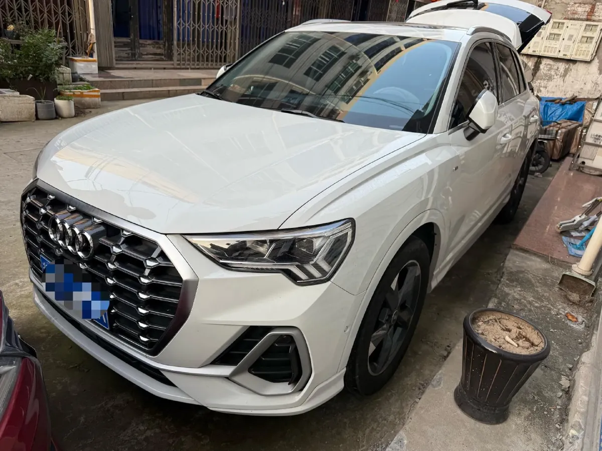 2022 Audi Q3 1.4T 150HP L4 7DCT,autocango,china used car exporter,china ev exporter,chinese used car exporter,chinese used ev exporter