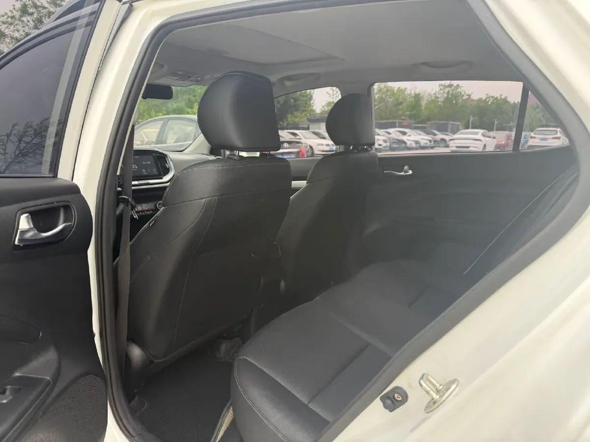 2021 Kia KX1 1.4L 100HP L4 CVT,autocango,china used car exporter,china ev exporter,chinese used car exporter,chinese used ev exporter