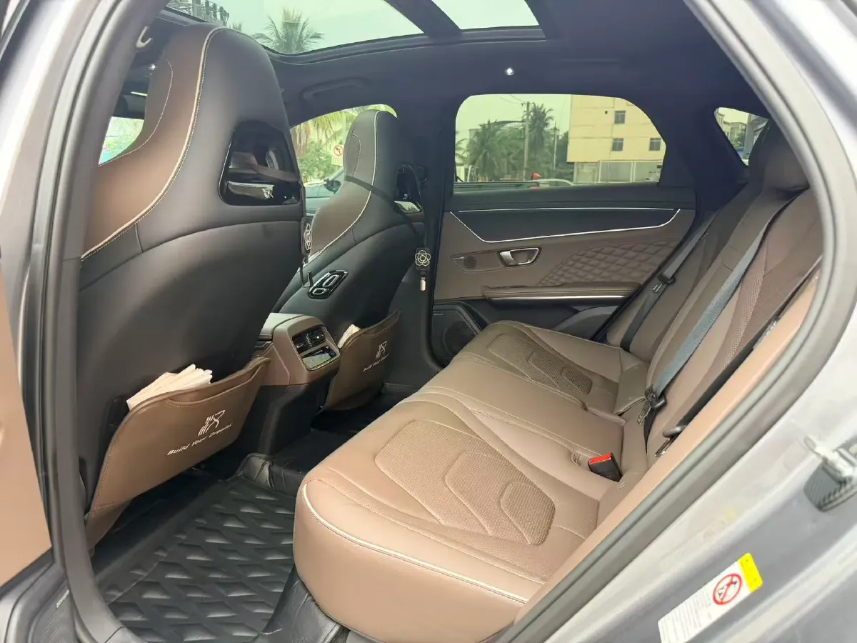2022 Volkswagen Tiguan L 2.0T 186HP L4 7DCT,autocango,china used car exporter,china ev exporter,chinese used car exporter,chinese used ev exporter