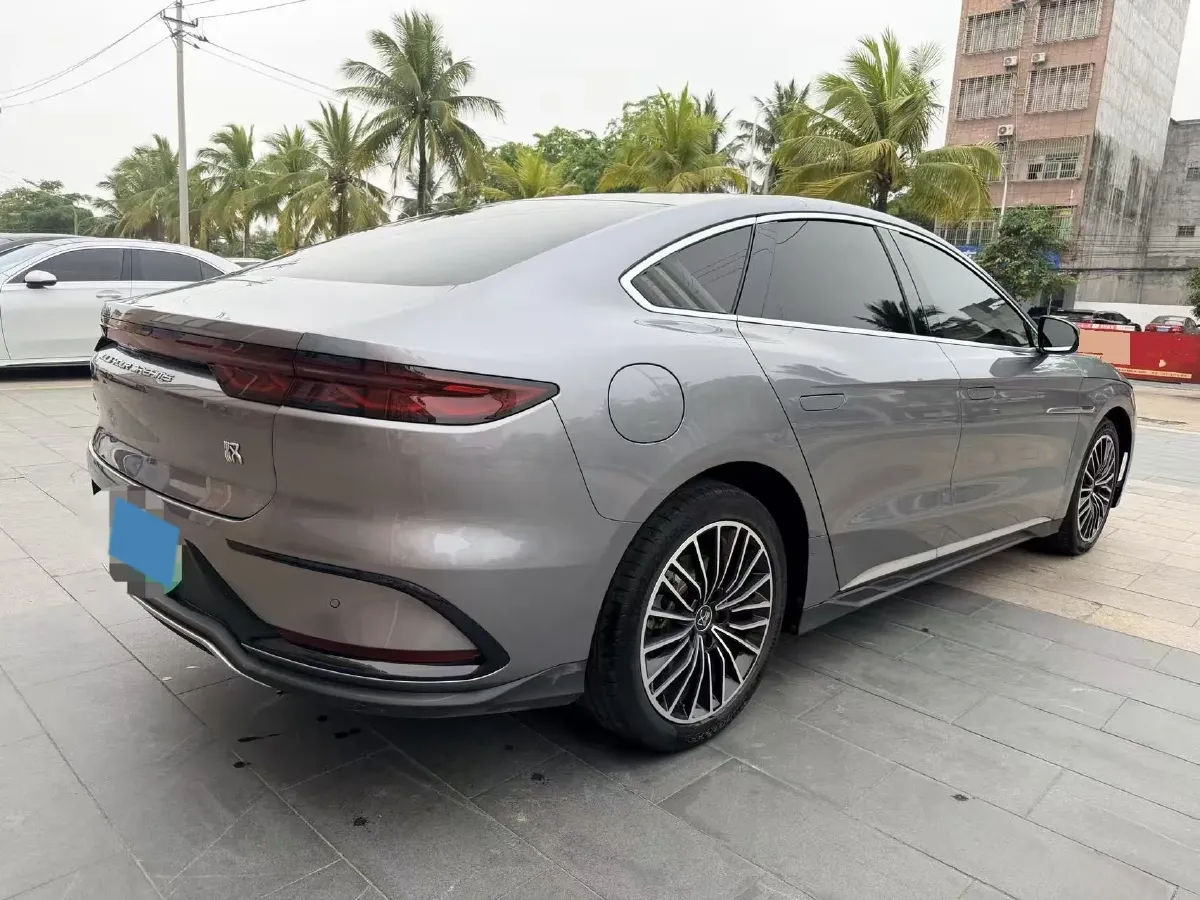 2022 Volkswagen Tiguan L 2.0T 186HP L4 7DCT,autocango,china used car exporter,china ev exporter,chinese used car exporter,chinese used ev exporter