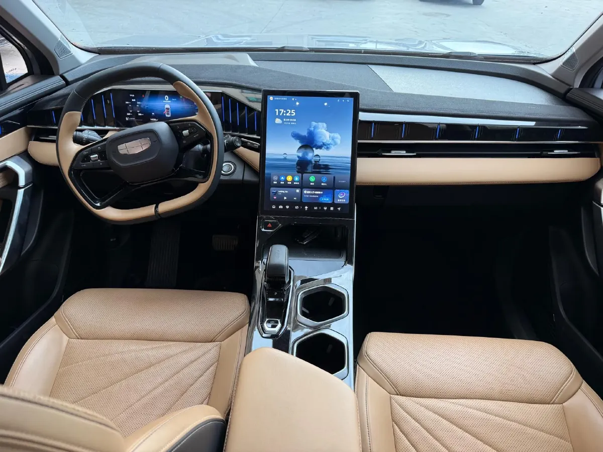 2023 Geely StarRay 1.5T 181HP L4 7DCT,autocango,china used car exporter,china ev exporter,chinese used car exporter,chinese used ev exporter