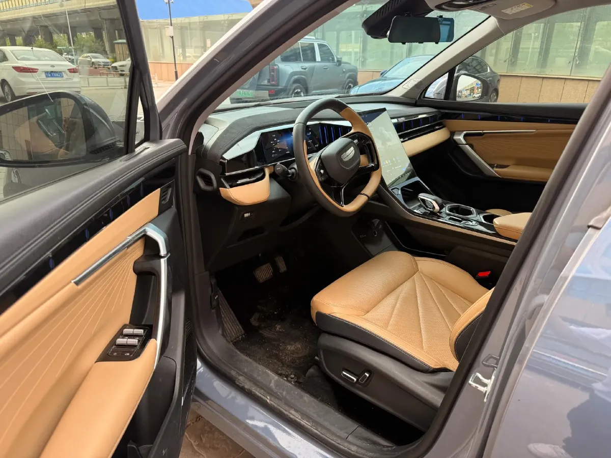 2023 Geely StarRay 1.5T 181HP L4 7DCT,autocango,china used car exporter,china ev exporter,chinese used car exporter,chinese used ev exporter