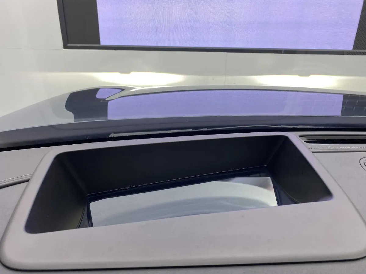 2024 AITO AITO M9 1.5T 152HP L4 REEV 42KWH,autocango,china used car exporter,china ev exporter,chinese used car exporter,chinese used ev exporter