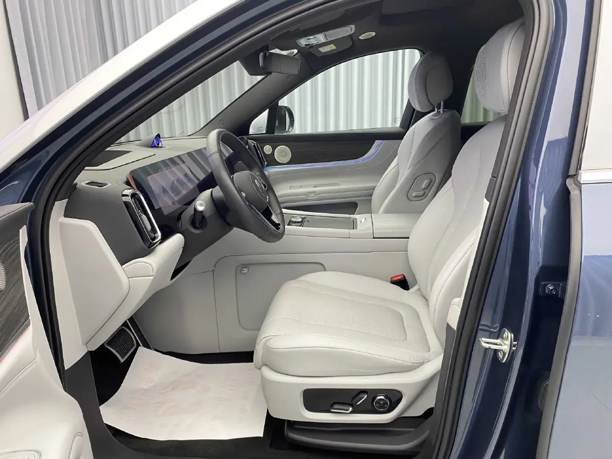 2024 AITO AITO M9 1.5T 152HP L4 REEV 42KWH,autocango,china used car exporter,china ev exporter,chinese used car exporter,chinese used ev exporter