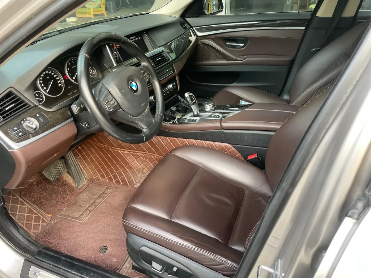 2014 BMW 5 Series 2.0T 218HP L4 8AT,autocango,china used car exporter,china ev exporter,chinese used car exporter,chinese used ev exporter