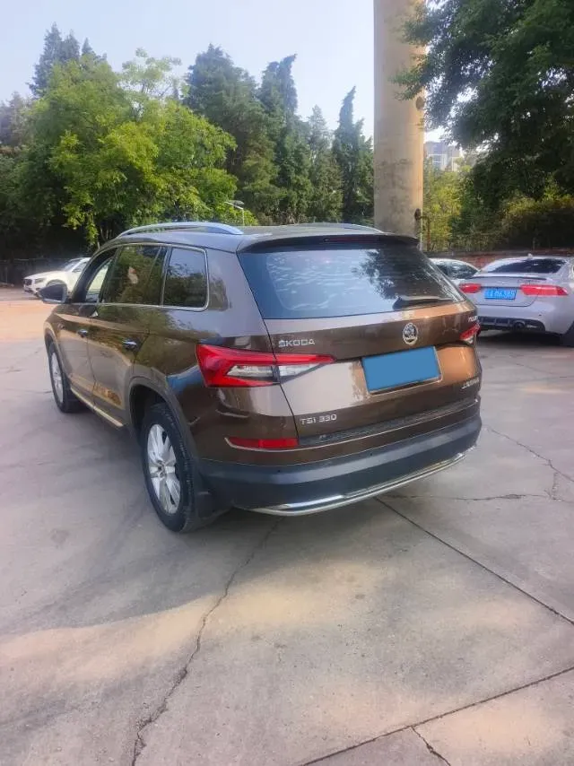 2018 Skoda Kodiak 2.0T 186HP L4 7DCT,autocango,china used car exporter,china ev exporter,chinese used car exporter,chinese used ev exporter