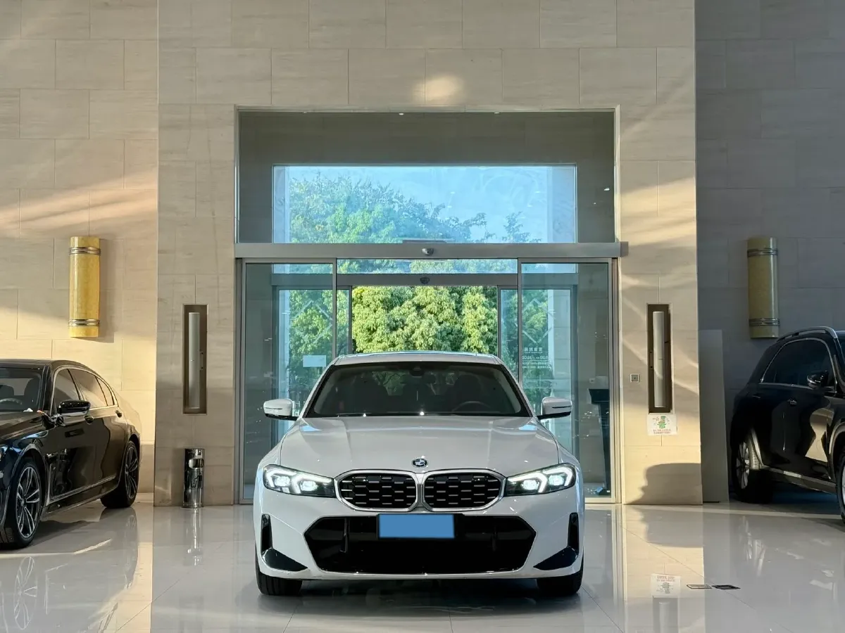 2023 BMW 3 Series 2.0T 184HP L4 8AT,autocango,china used car exporter,china ev exporter,chinese used car exporter,chinese used ev exporter