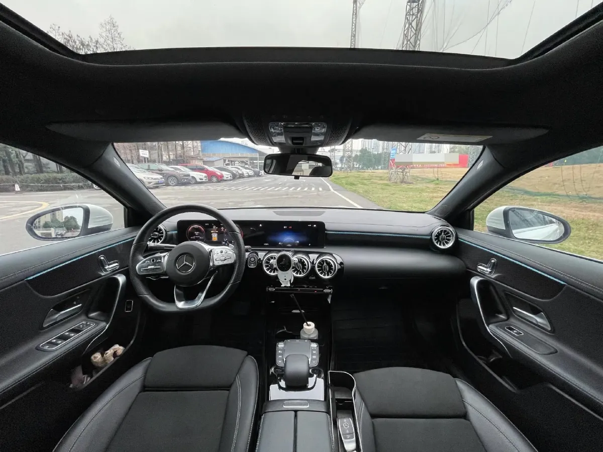 2021 Mercedes-Benz A Class 1.3T 163HP L4 7DCT,autocango,china used car exporter,china ev exporter,chinese used car exporter,chinese used ev exporter