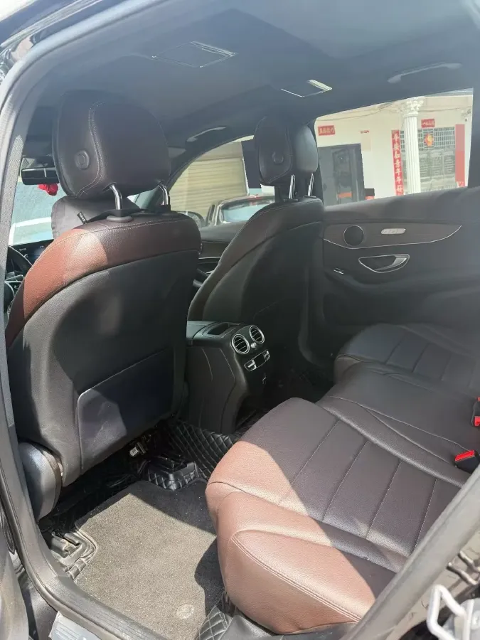 2022 Mercedes-Benz GLC Class 2.0T 258HP L4 9AT,autocango,china used car exporter,china ev exporter,chinese used car exporter,chinese used ev exporter