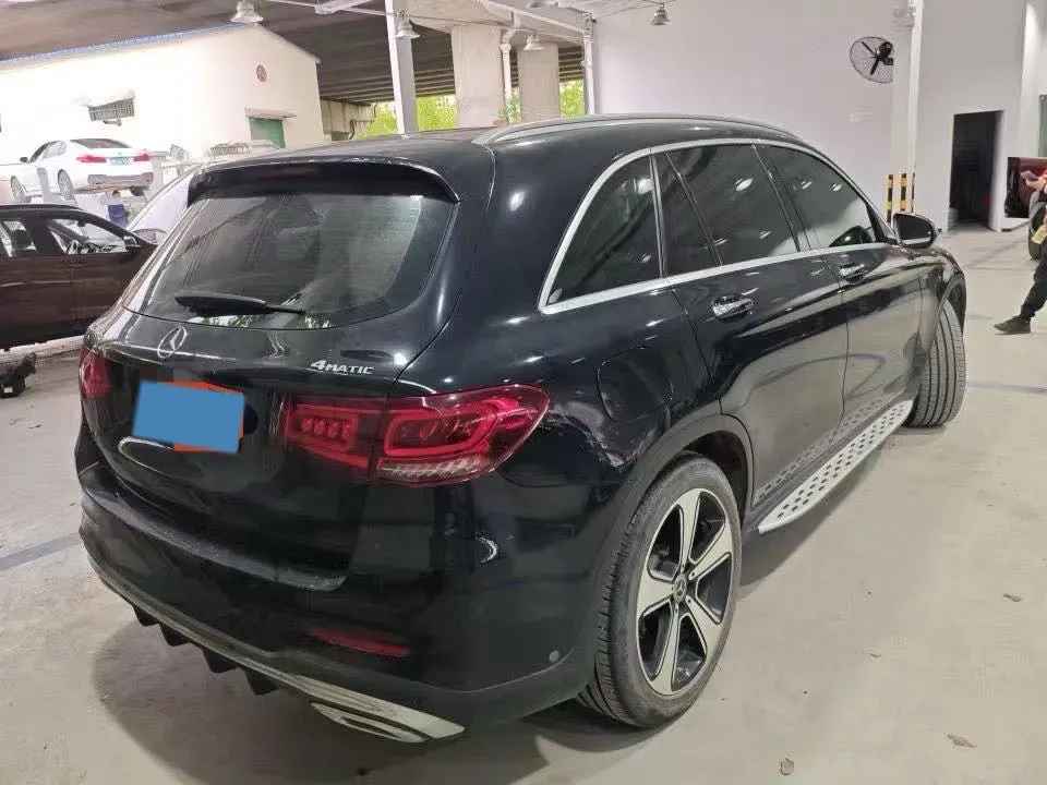 2022 Mercedes-Benz GLC Class 2.0T 258HP L4 9AT,autocango,china used car exporter,china ev exporter,chinese used car exporter,chinese used ev exporter