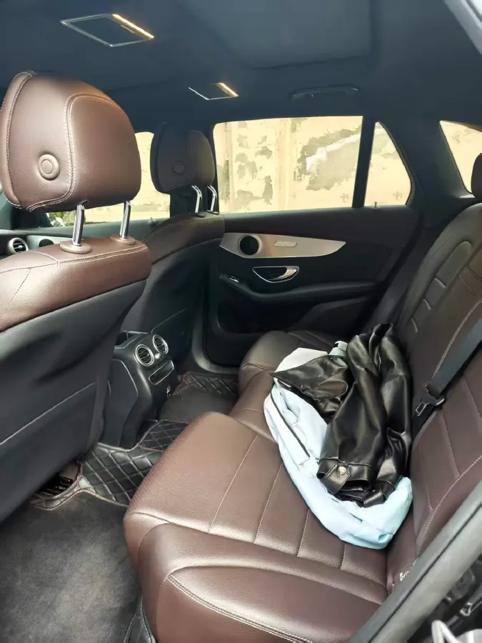 2022 Mercedes-Benz GLC Class 2.0T 197HP L4 9AT,autocango,china used car exporter,china ev exporter,chinese used car exporter,chinese used ev exporter