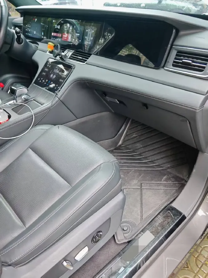 2021 Li ONE Range Extended 131HP REEV 40.5KWH,autocango,china used car exporter,china ev exporter,chinese used car exporter,chinese used ev exporter