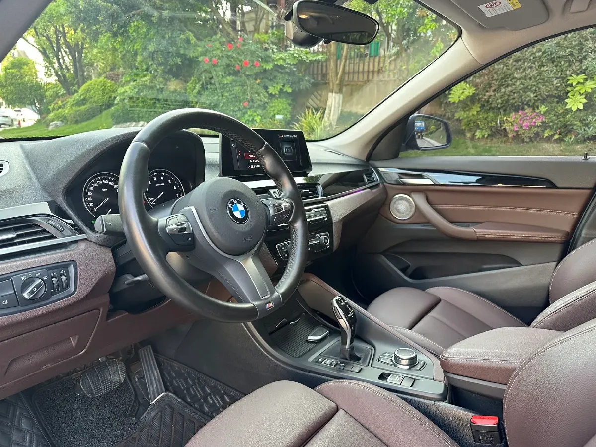 2022 BMW X1 2.0T 192HP L4 7DCT,autocango,china used car exporter,china ev exporter,chinese used car exporter,chinese used ev exporter