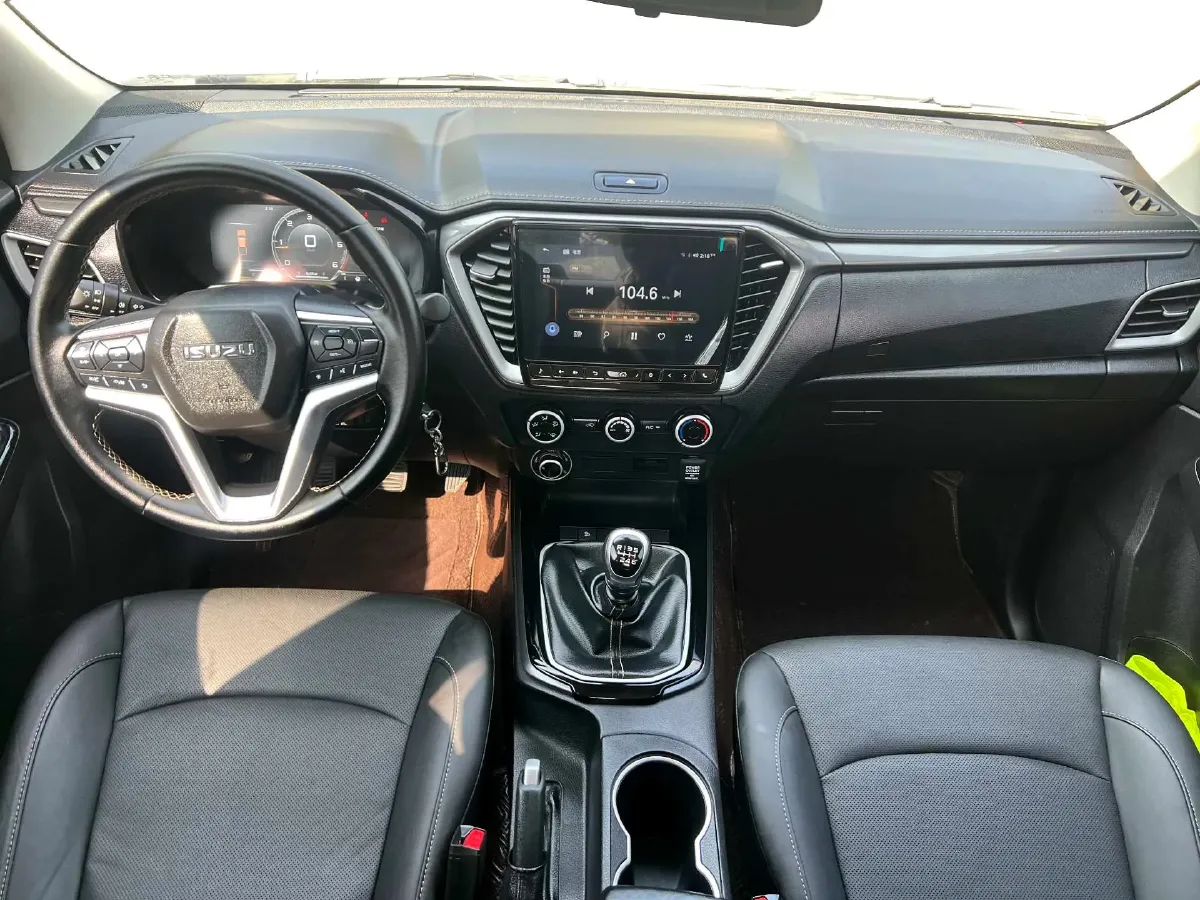 2023 Isuzu LingTuo 2.5T 150HP L4 6MT,autocango,china used car exporter,china ev exporter,chinese used car exporter,chinese used ev exporter