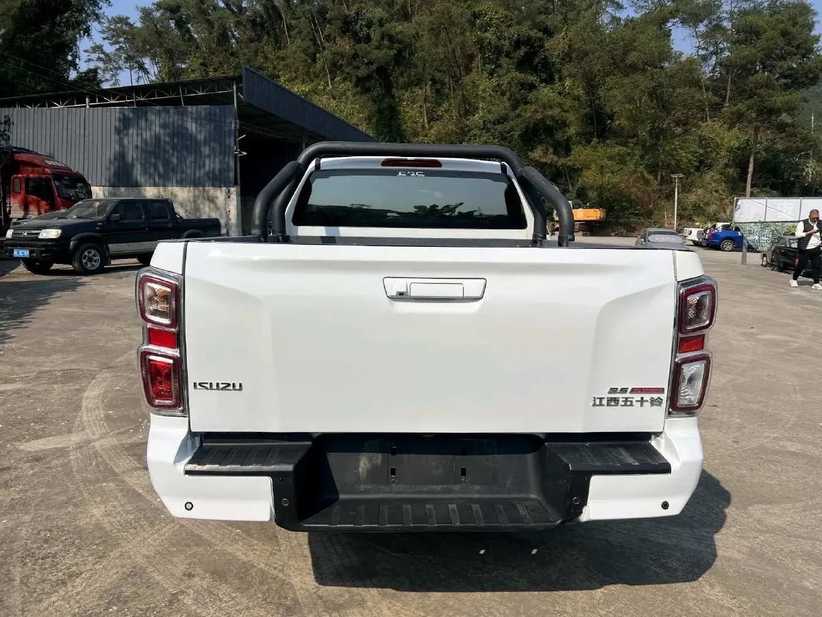 2023 Isuzu LingTuo 2.5T 150HP L4 6MT,autocango,china used car exporter,china ev exporter,chinese used car exporter,chinese used ev exporter