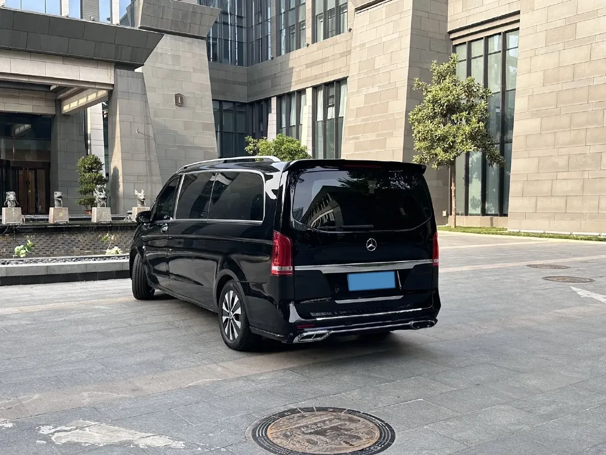 2021 Mercedes-Benz Vito 2.0T 211HP L4 9AT,autocango,china used car exporter,china ev exporter,chinese used car exporter,chinese used ev exporter