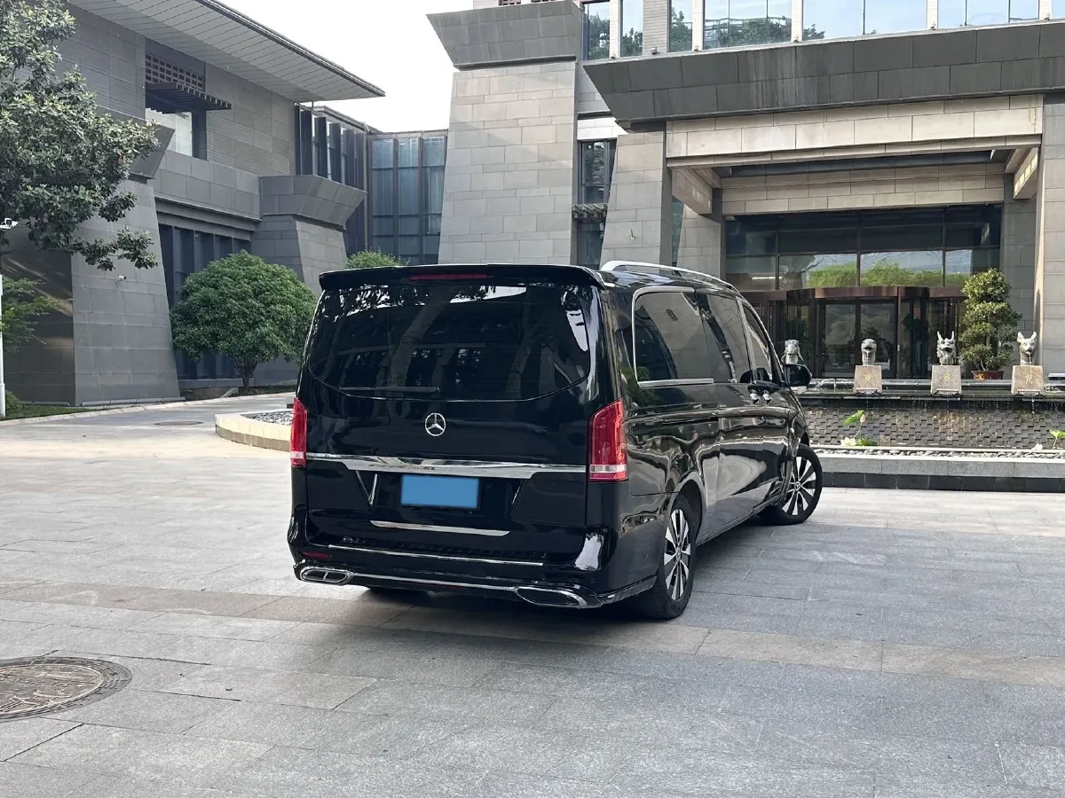 2021 Mercedes-Benz Vito 2.0T 211HP L4 9AT,autocango,china used car exporter,china ev exporter,chinese used car exporter,chinese used ev exporter