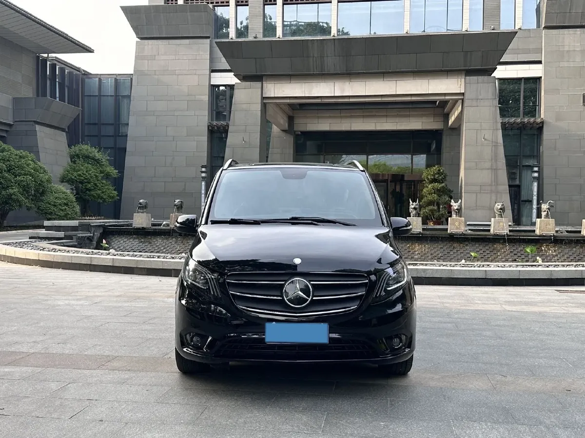2021 Mercedes-Benz Vito 2.0T 211HP L4 9AT,autocango,china used car exporter,china ev exporter,chinese used car exporter,chinese used ev exporter