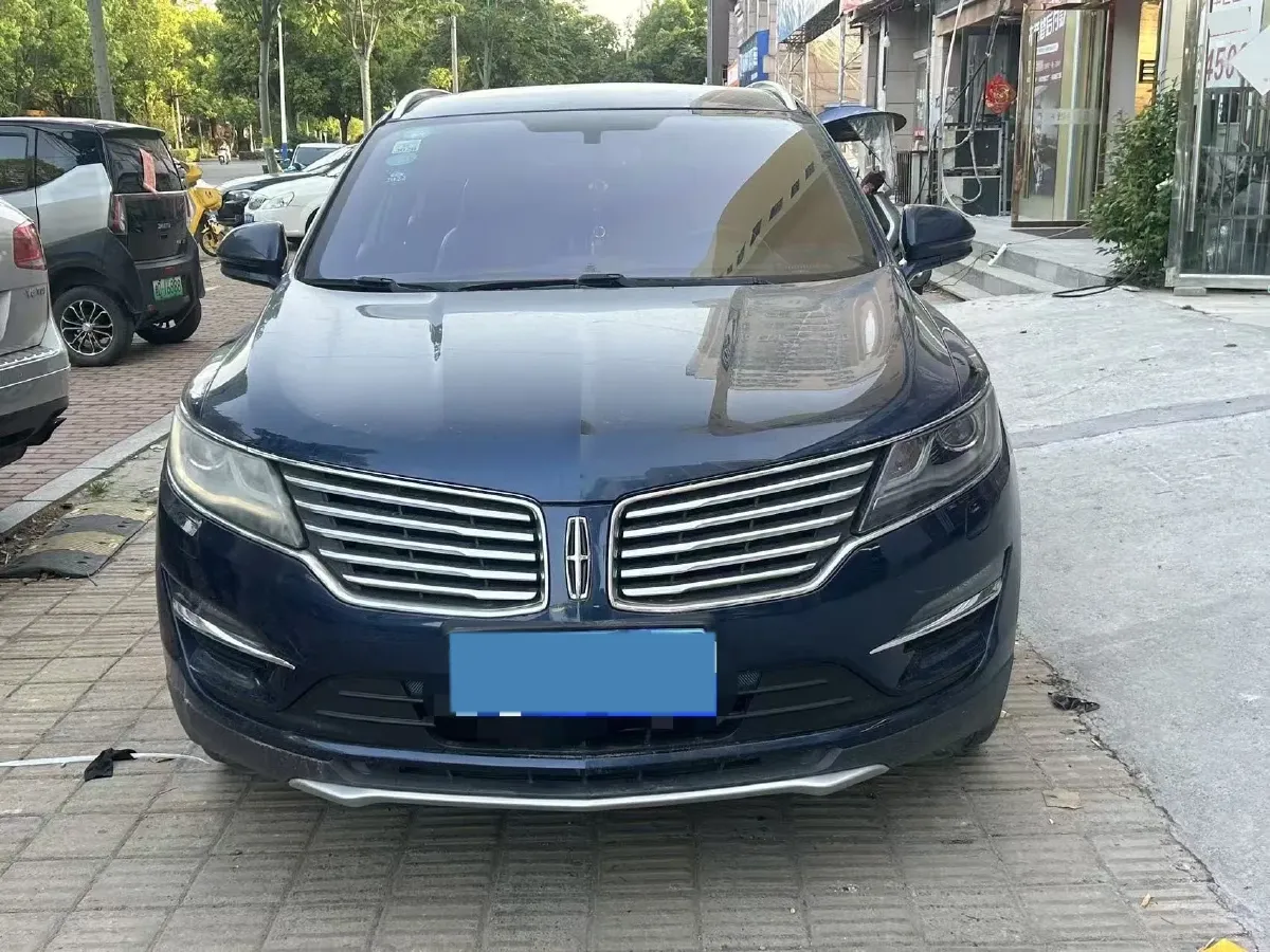 2018 Lincoln MKC 2.0T 203HP L4 6AT,autocango,china used car exporter,china ev exporter,chinese used car exporter,chinese used ev exporter