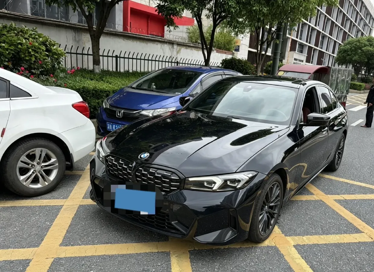 2024 BMW 3 Series 2.0T 184HP L4 8AT,autocango,china used car exporter,china ev exporter,chinese used car exporter,chinese used ev exporter