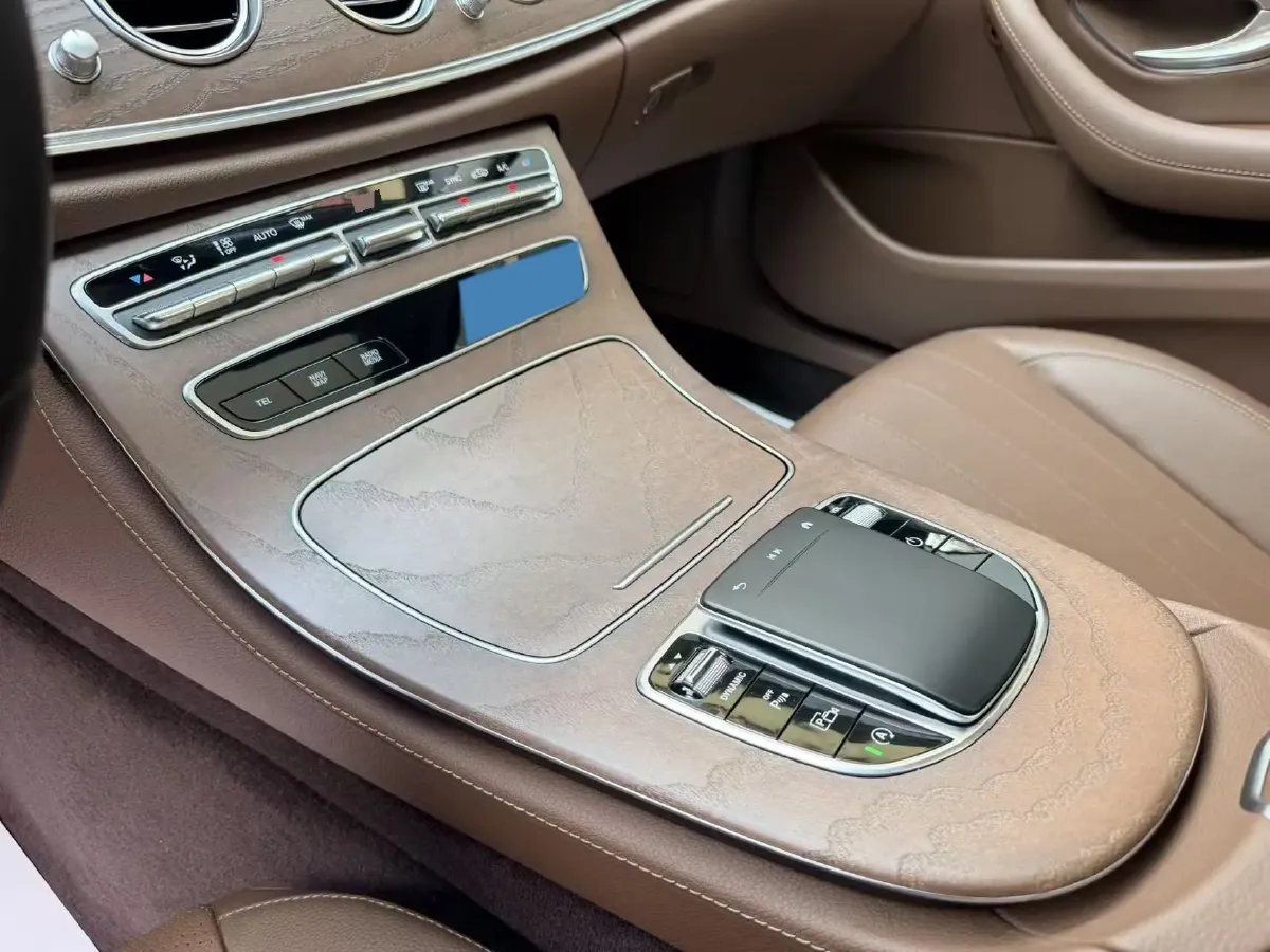 2021 Mercedes-Benz E Class 2.0T 258HP L4 9AT,autocango,china used car exporter,china ev exporter,chinese used car exporter,chinese used ev exporter