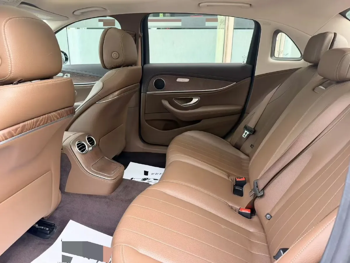 2021 Mercedes-Benz E Class 2.0T 258HP L4 9AT,autocango,china used car exporter,china ev exporter,chinese used car exporter,chinese used ev exporter