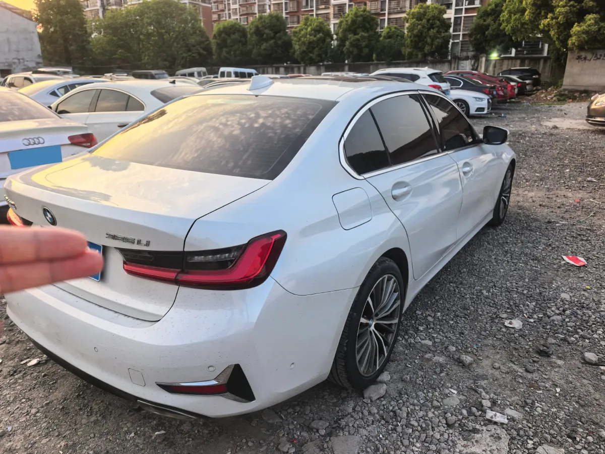 2020 BMW 3 Series 2.0T 184HP L4 8AT,autocango,china used car exporter,china ev exporter,chinese used car exporter,chinese used ev exporter