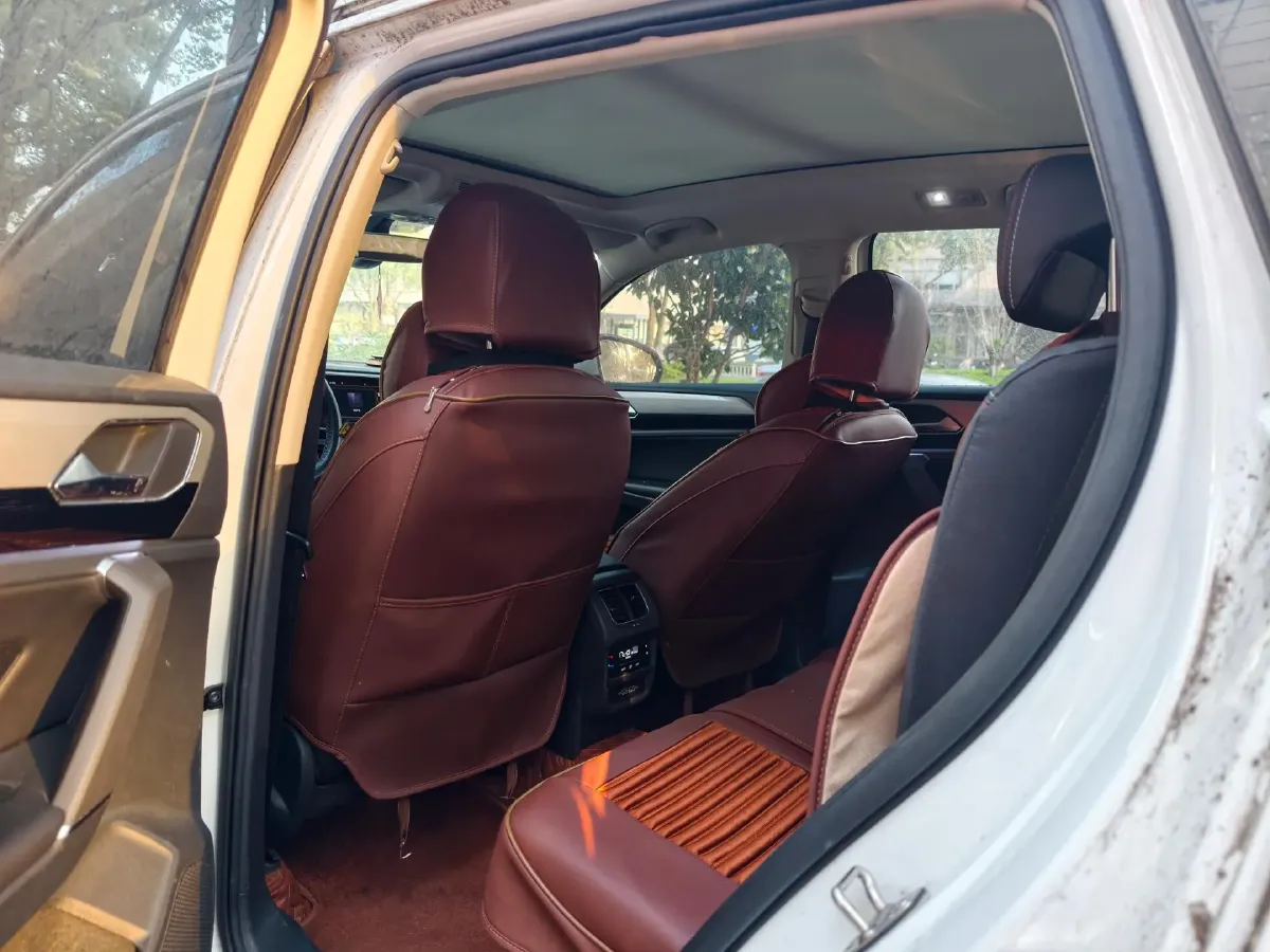 2020 Volkswagen Tayron 2.0T 186HP L4 7DCT,autocango,china used car exporter,china ev exporter,chinese used car exporter,chinese used ev exporter