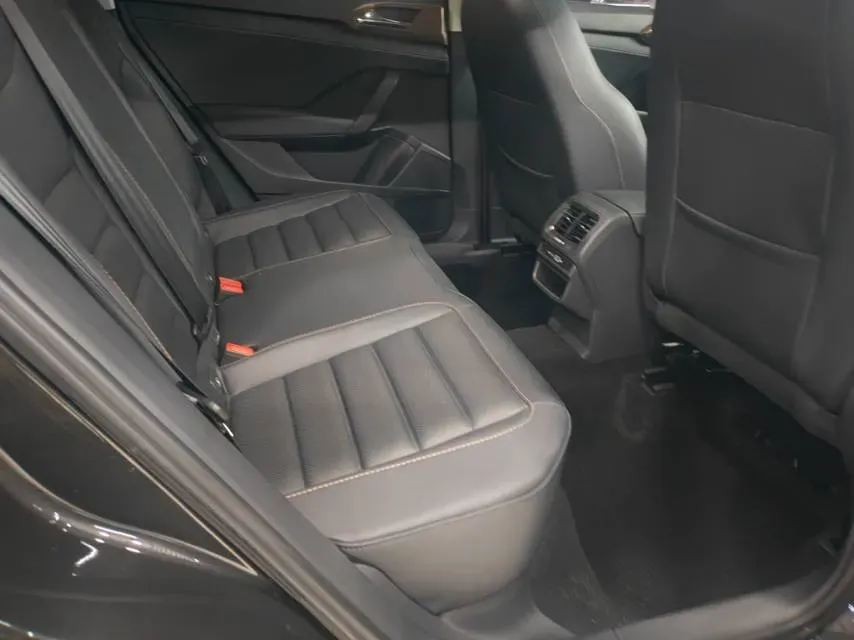 2021 Volkswagen Tharu 1.4T 150HP L4 7DCT,autocango,china used car exporter,china ev exporter,chinese used car exporter,chinese used ev exporter