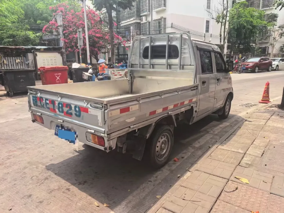 2023 WuLing RongGuang New Truck 1.5L 102HP L4 5MT,autocango,china used car exporter,china ev exporter,chinese used car exporter,chinese used ev exporter