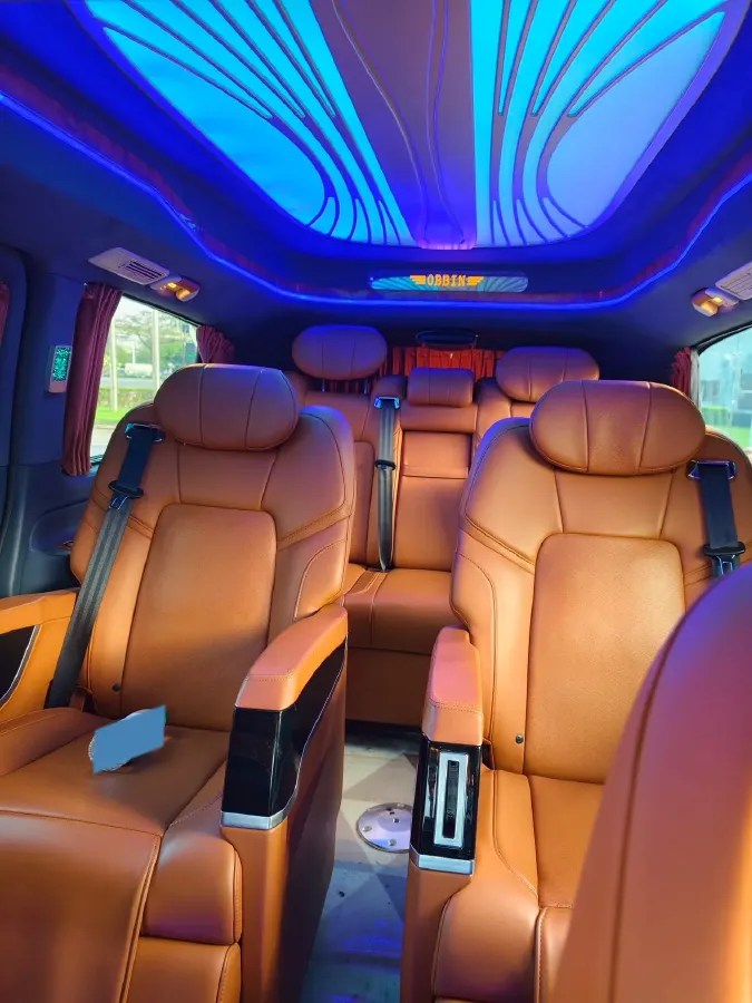 2021 Mercedes-Benz Vito 2.0T 211HP L4 9AT,autocango,china used car exporter,china ev exporter,chinese used car exporter,chinese used ev exporter