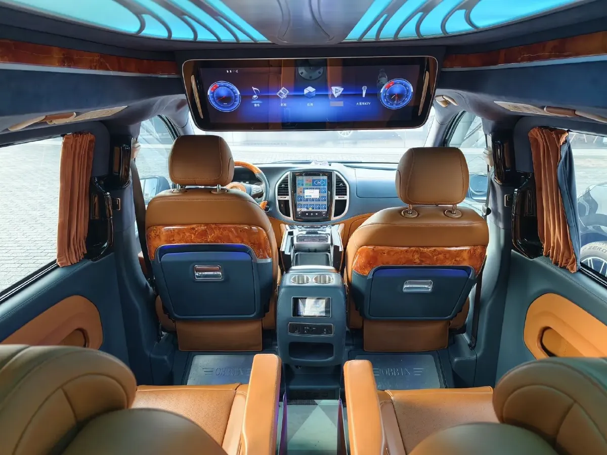 2021 Mercedes-Benz Vito 2.0T 211HP L4 9AT,autocango,china used car exporter,china ev exporter,chinese used car exporter,chinese used ev exporter