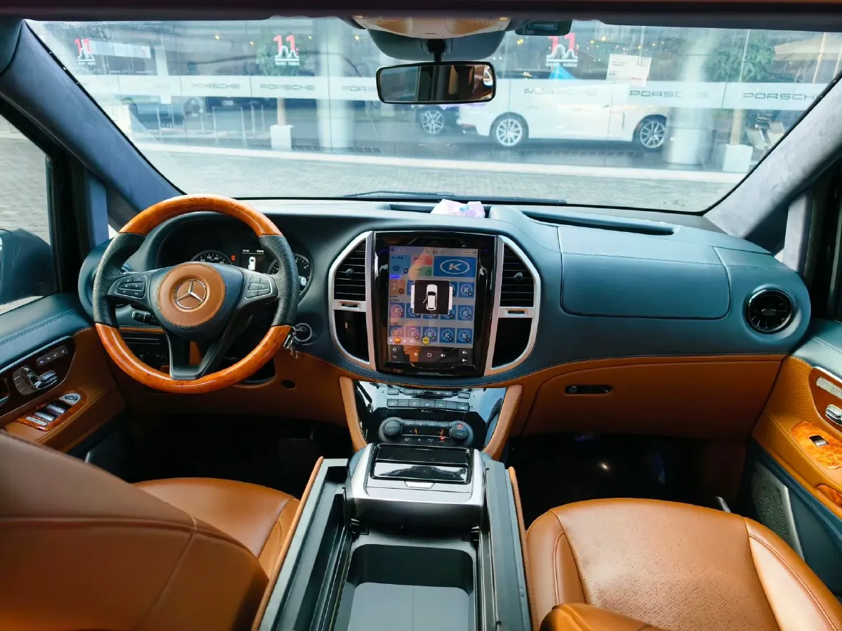 2021 Mercedes-Benz Vito 2.0T 211HP L4 9AT,autocango,china used car exporter,china ev exporter,chinese used car exporter,chinese used ev exporter