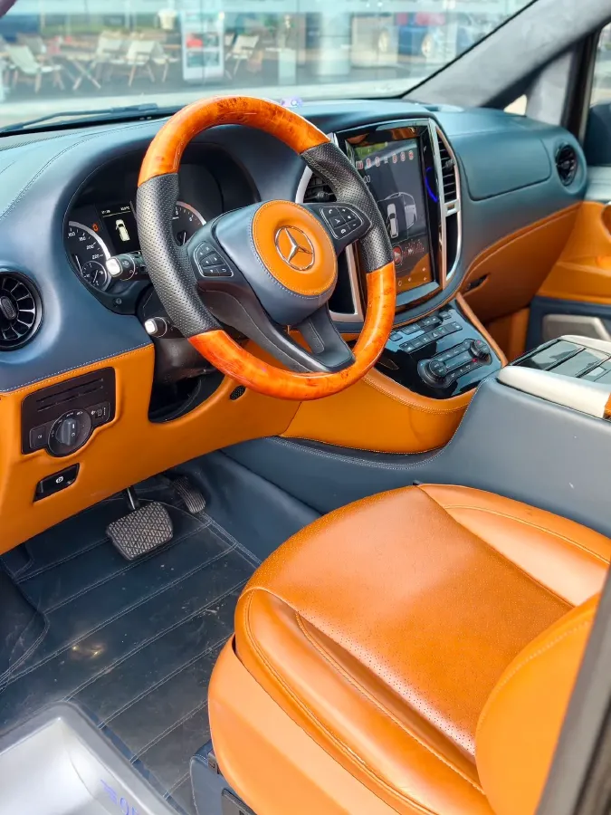 2021 Mercedes-Benz Vito 2.0T 211HP L4 9AT,autocango,china used car exporter,china ev exporter,chinese used car exporter,chinese used ev exporter