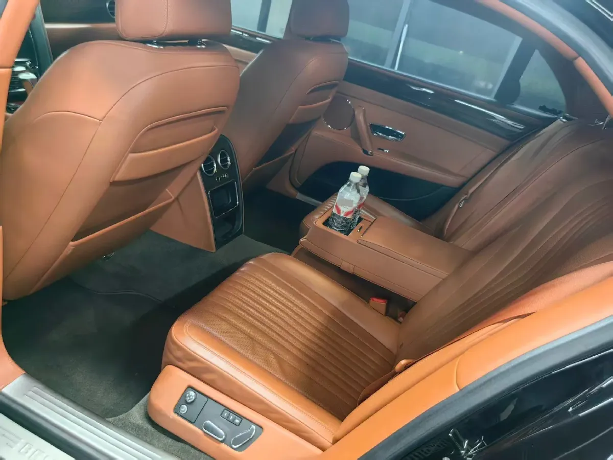 2017 Bentley Flying Spur 4.0T 507HP V8 8AT,autocango,china used car exporter,china ev exporter,chinese used car exporter,chinese used ev exporter