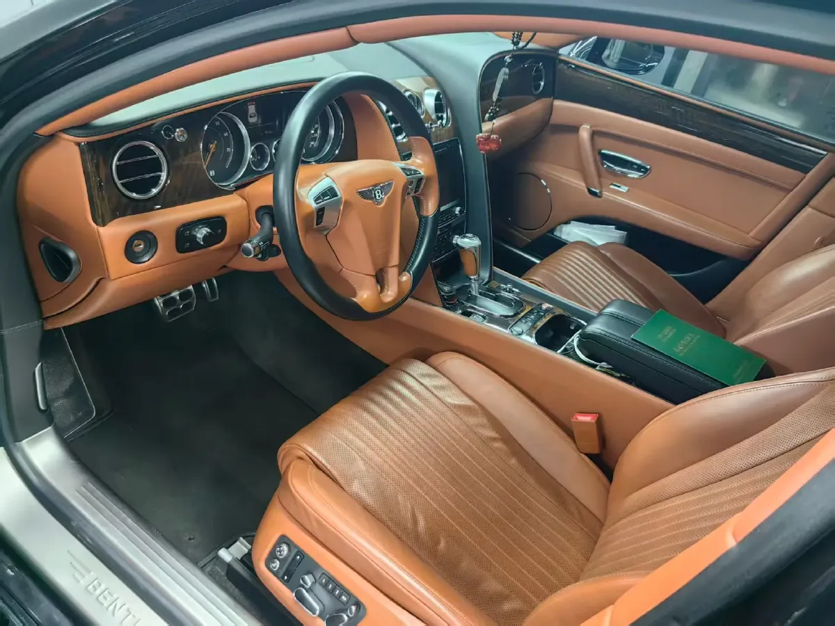 2017 Bentley Flying Spur 4.0T 507HP V8 8AT,autocango,china used car exporter,china ev exporter,chinese used car exporter,chinese used ev exporter