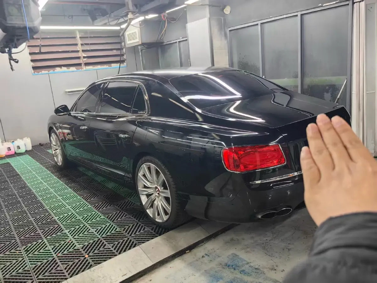 2017 Bentley Flying Spur 4.0T 507HP V8 8AT,autocango,china used car exporter,china ev exporter,chinese used car exporter,chinese used ev exporter