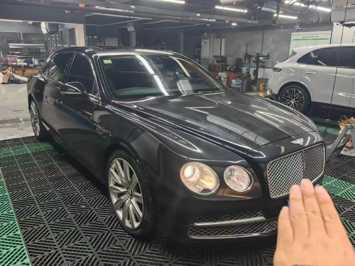 2017 Bentley Flying Spur 4.0T 507HP V8 8AT,autocango,china used car exporter,china ev exporter,chinese used car exporter,chinese used ev exporter