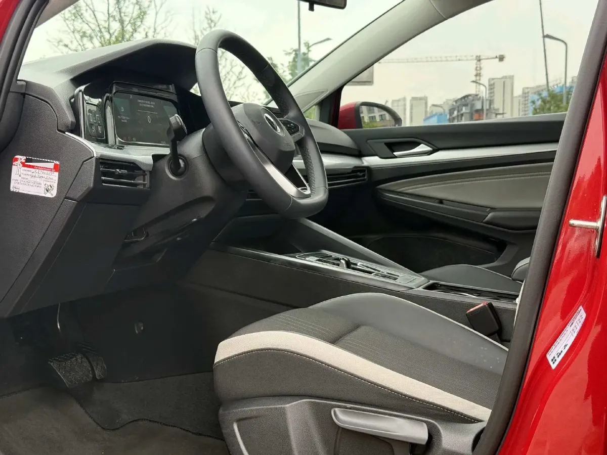 2023 Volkswagen Golf 1.4T 150HP L4 7DCT,autocango,china used car exporter,china ev exporter,chinese used car exporter,chinese used ev exporter